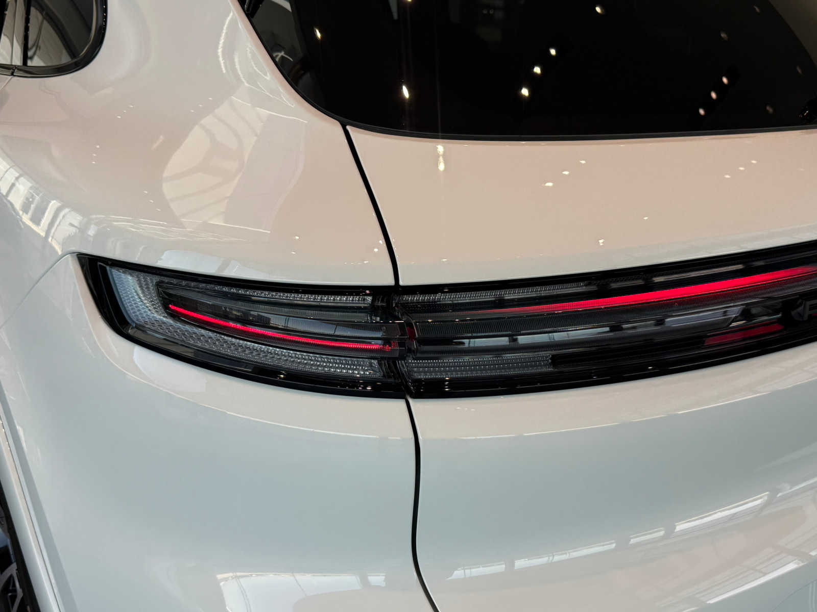 2026 Porsche Cayenne GTS - Photo 13