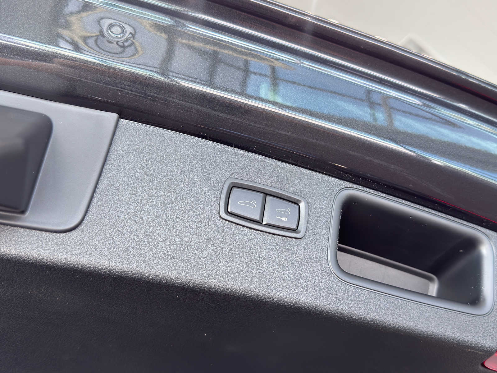 2026 Porsche Macan T - Photo 14