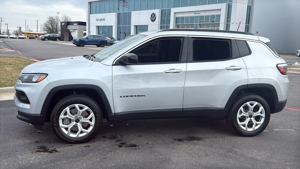 Used 2025 Jeep Compass Latitude SUV