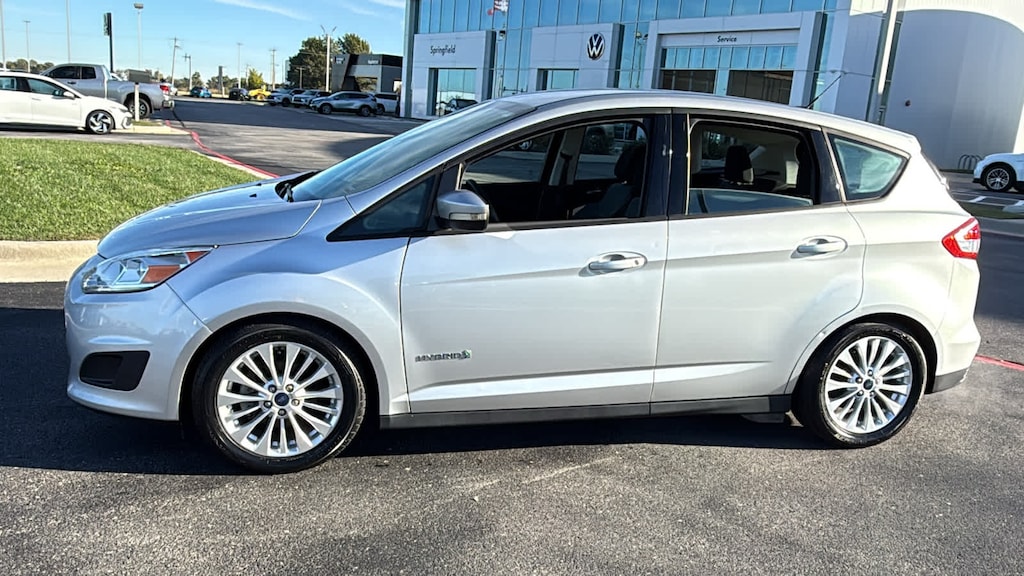 Used 2017 Ford C-Max Hybrid SE Hatchback