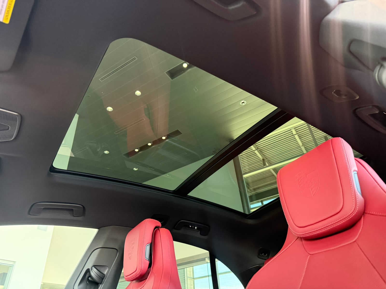 2026 Porsche Macan Base - Photo 27