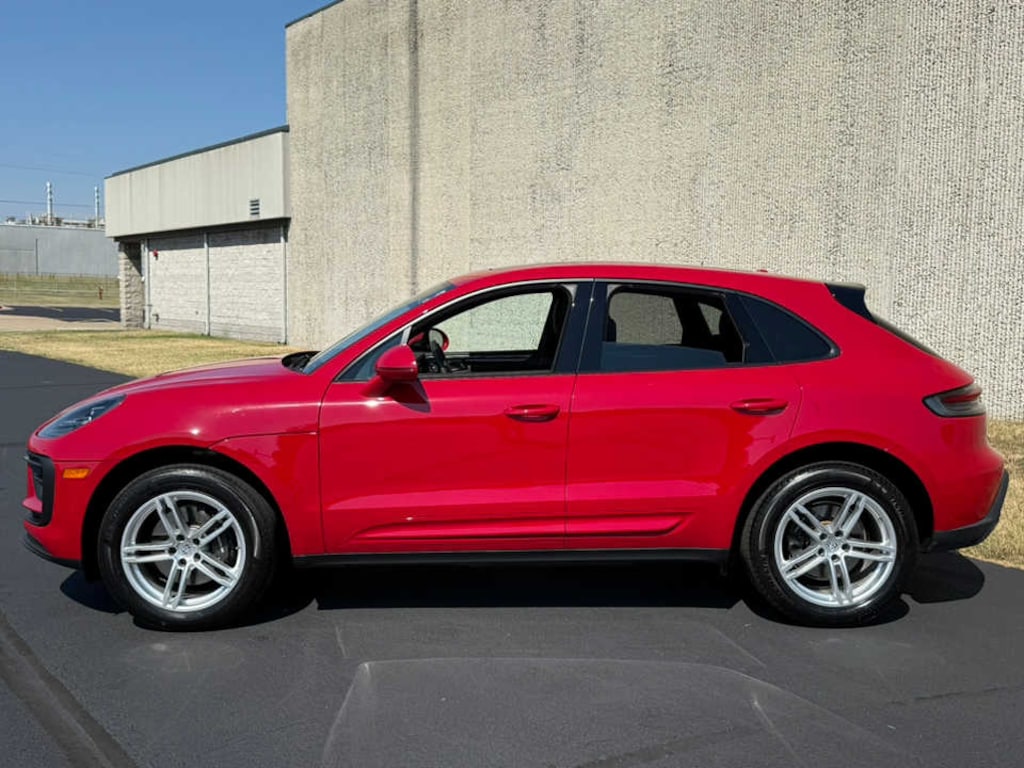 Certified 2024 Porsche Macan SUV