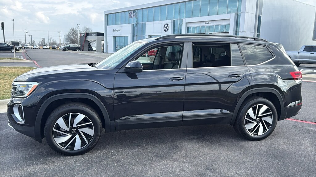 Certified 2025 Volkswagen Atlas 2.0T SE w/Technology SUV