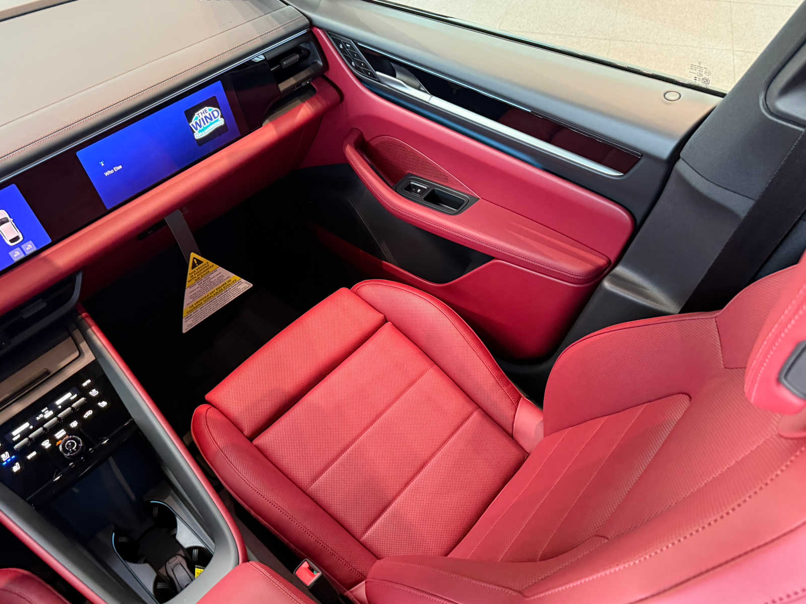 2026 Porsche Macan Base - Photo 21