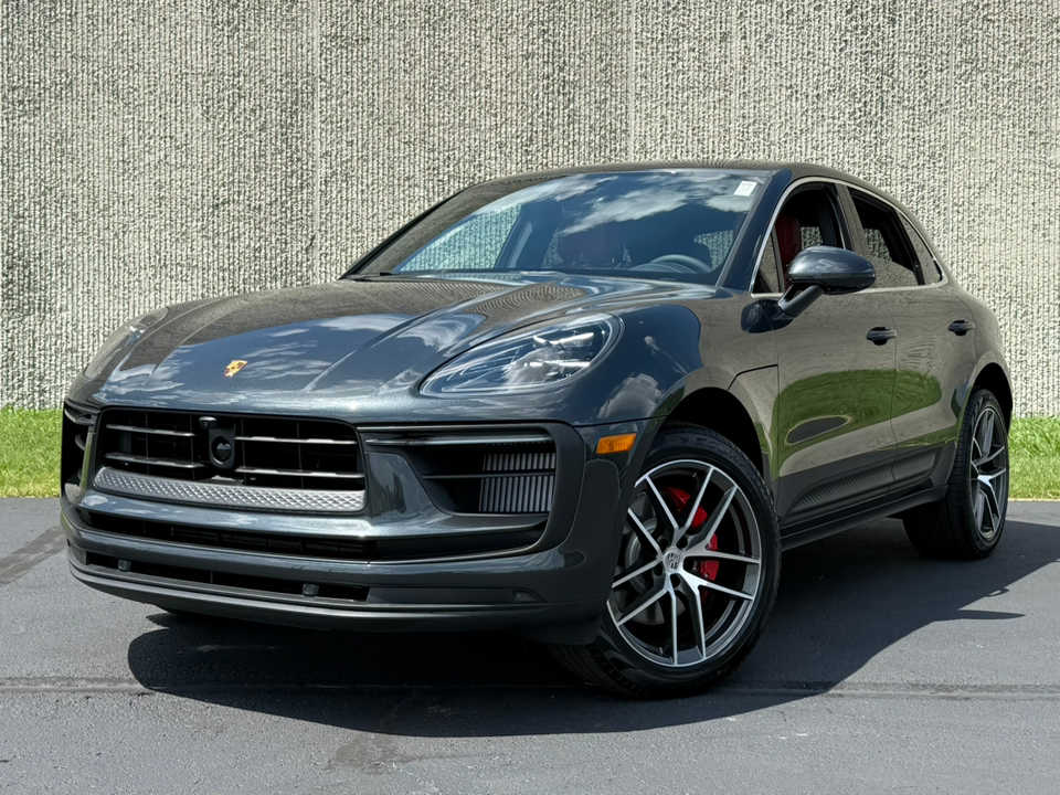 2025 Porsche Macan S