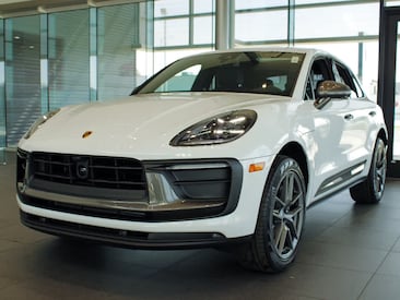 2025 Porsche Macan T SUV