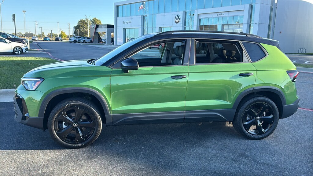 Certified 2025 Volkswagen Taos 1.5T SE Black SUV