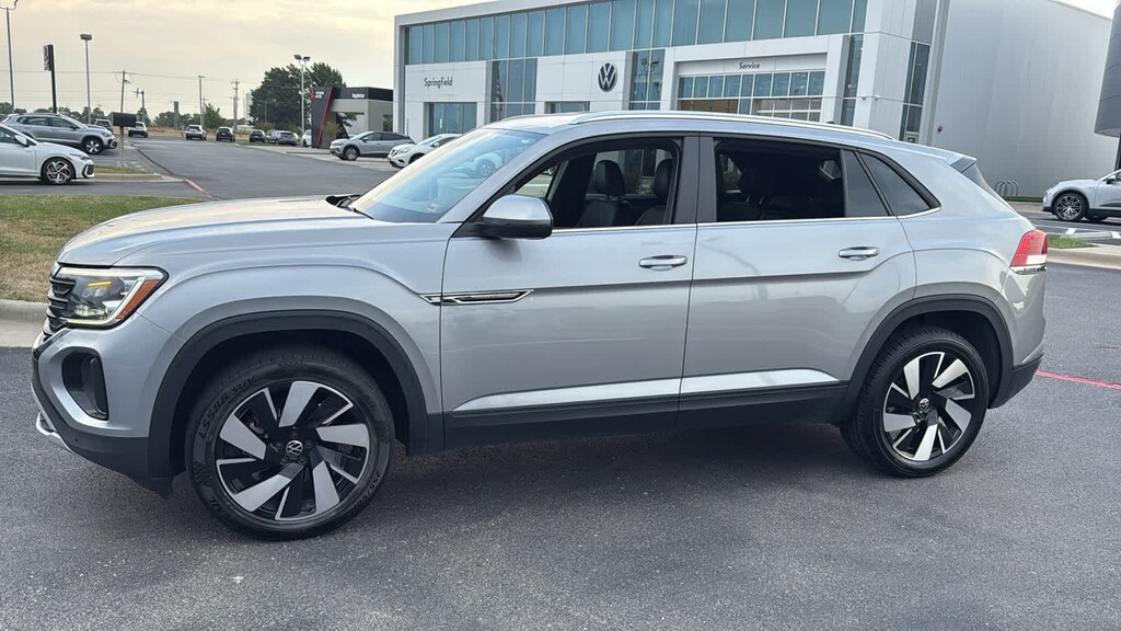 Certified 2024 Volkswagen Atlas Cross Sport 2.0T SE w/Technology SUV