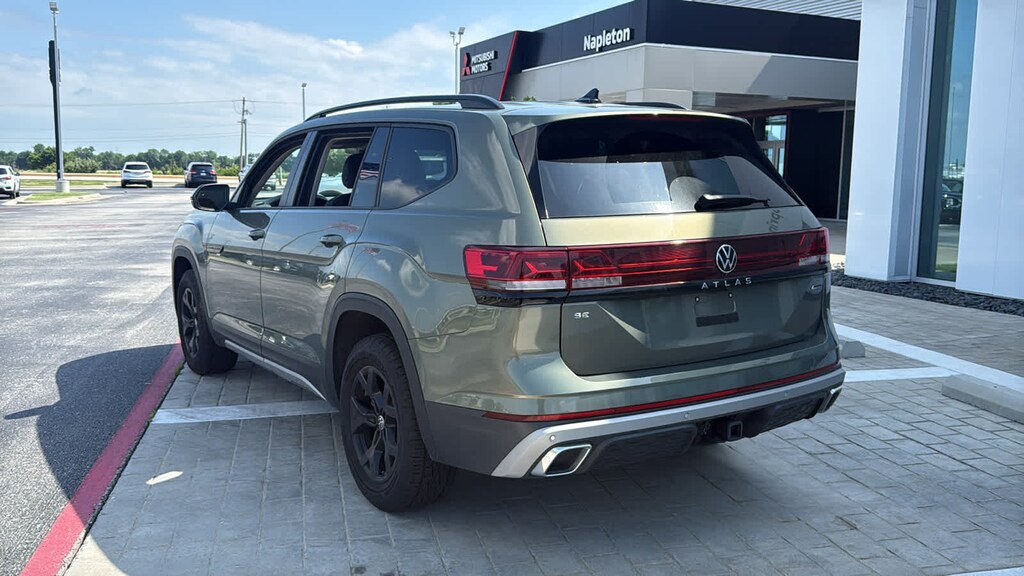 Certified 2025 Volkswagen Atlas 2.0T Peak Edition SUV