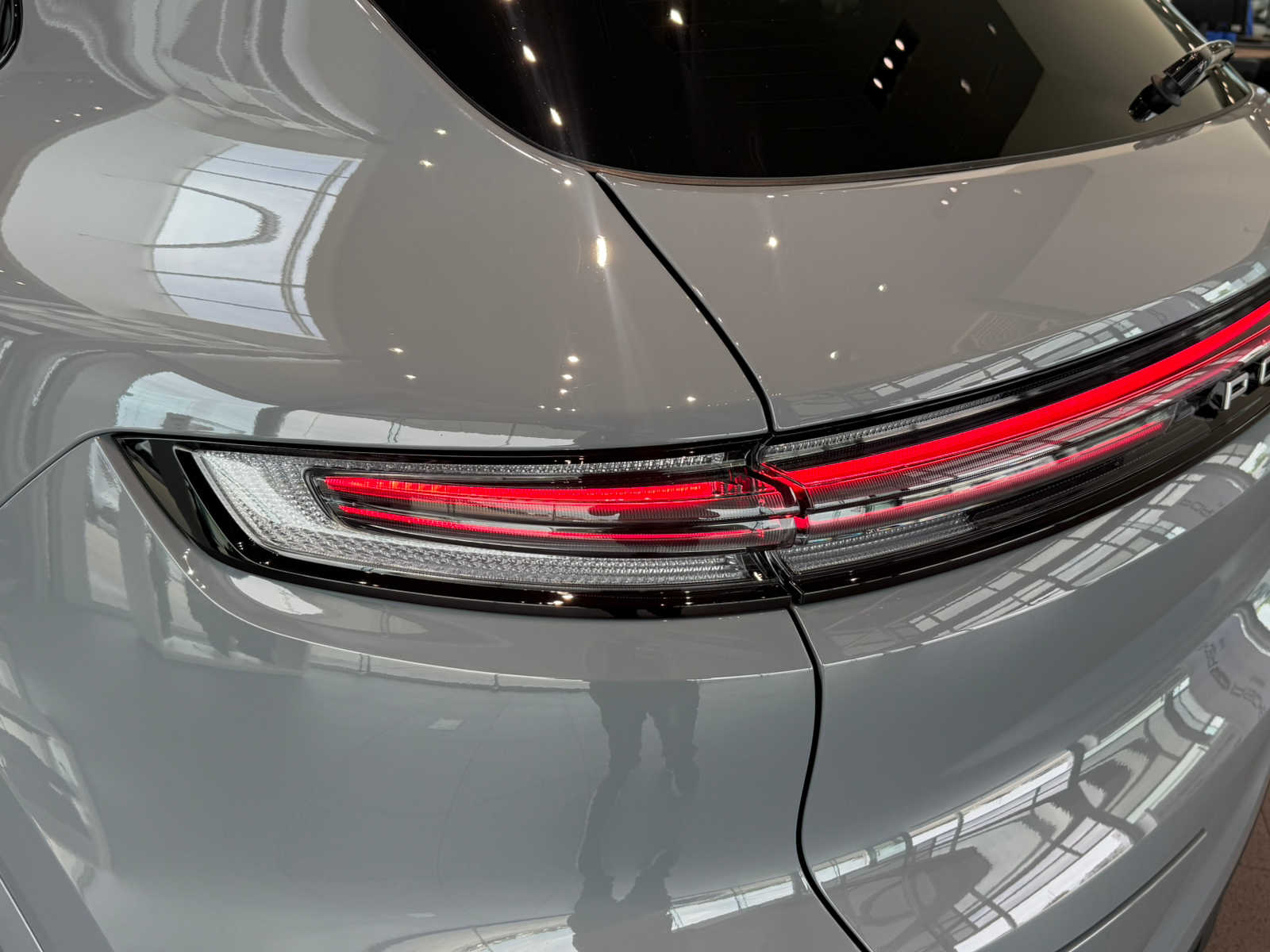 2026 Porsche Cayenne S E-Hybrid - Photo 13