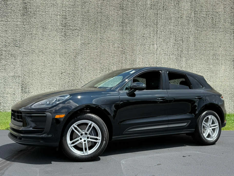 2025 Porsche Macan