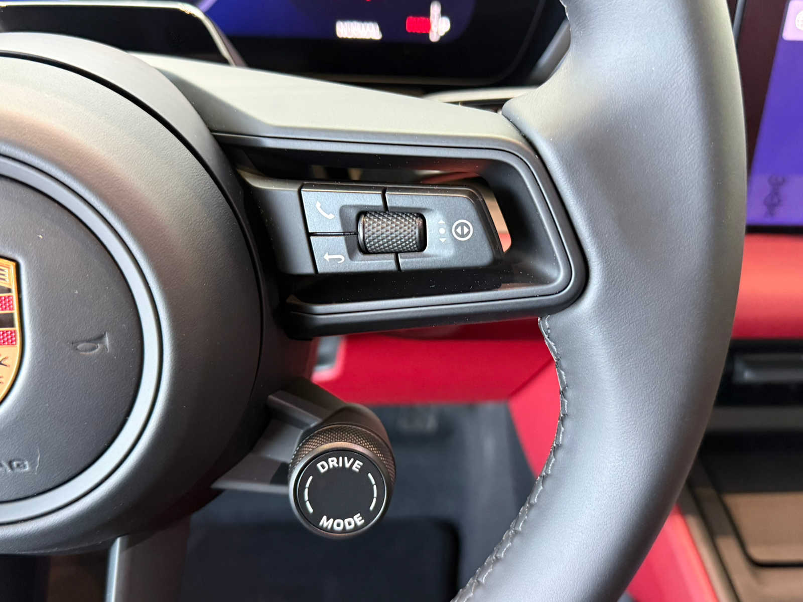 2026 Porsche Macan Base - Photo 36