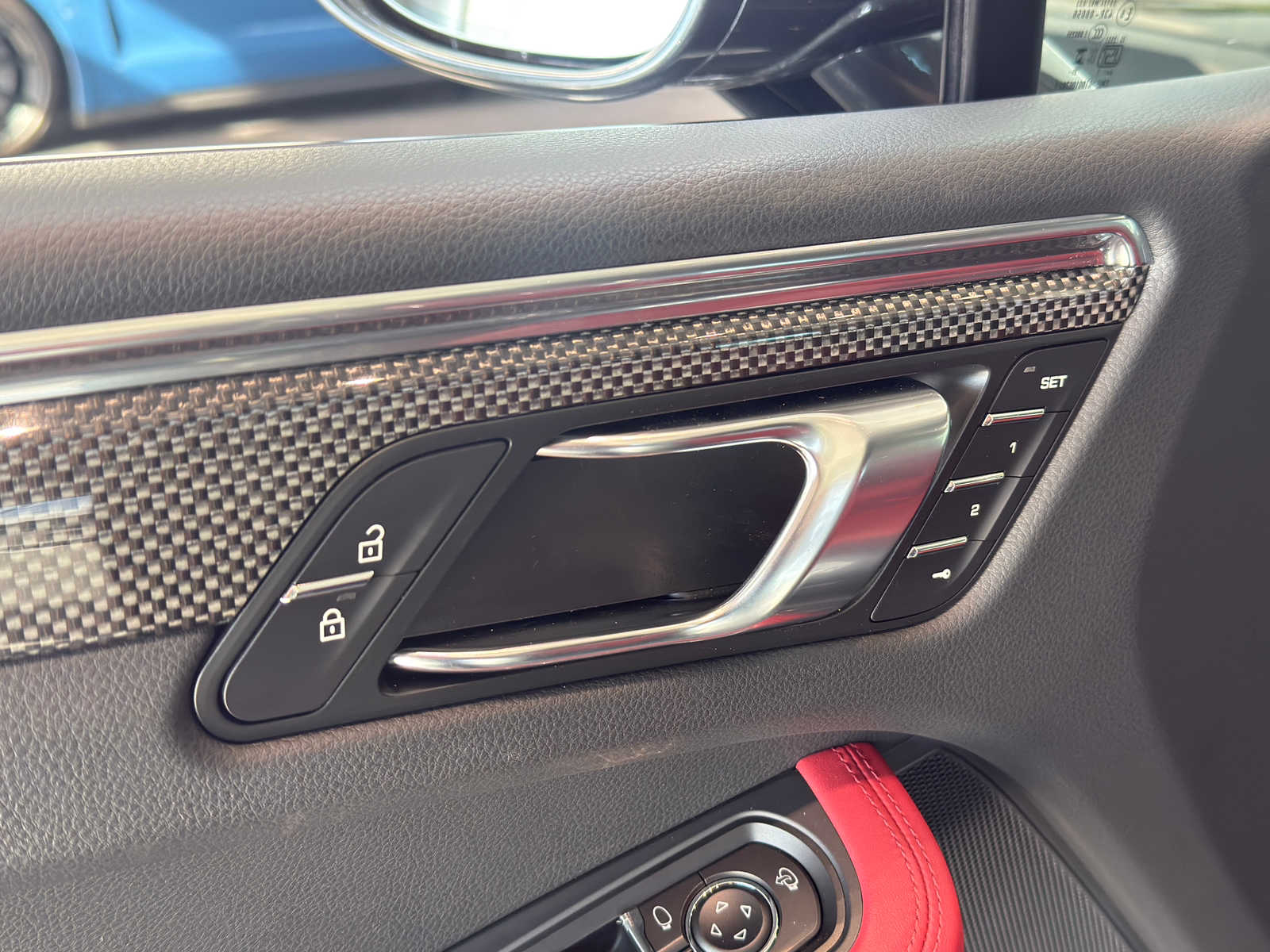 2026 Porsche Macan T - Photo 21