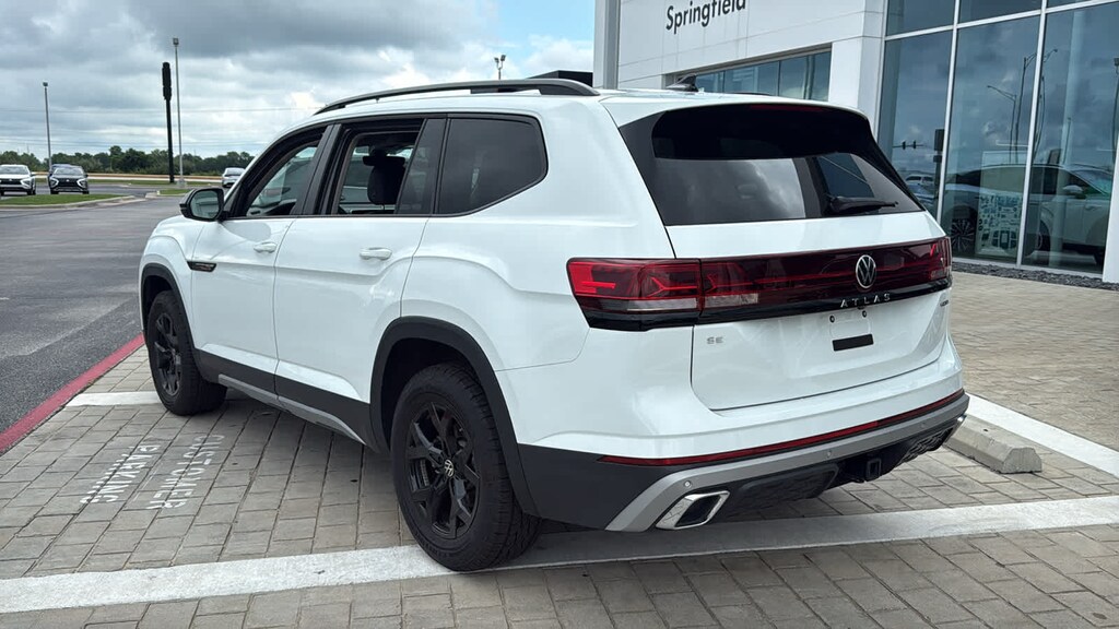 Certified 2025 Volkswagen Atlas 2.0T Peak Edition SUV