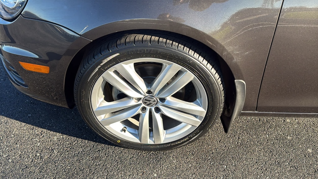 Used 2015 Volkswagen Eos Executive Edition Convertible