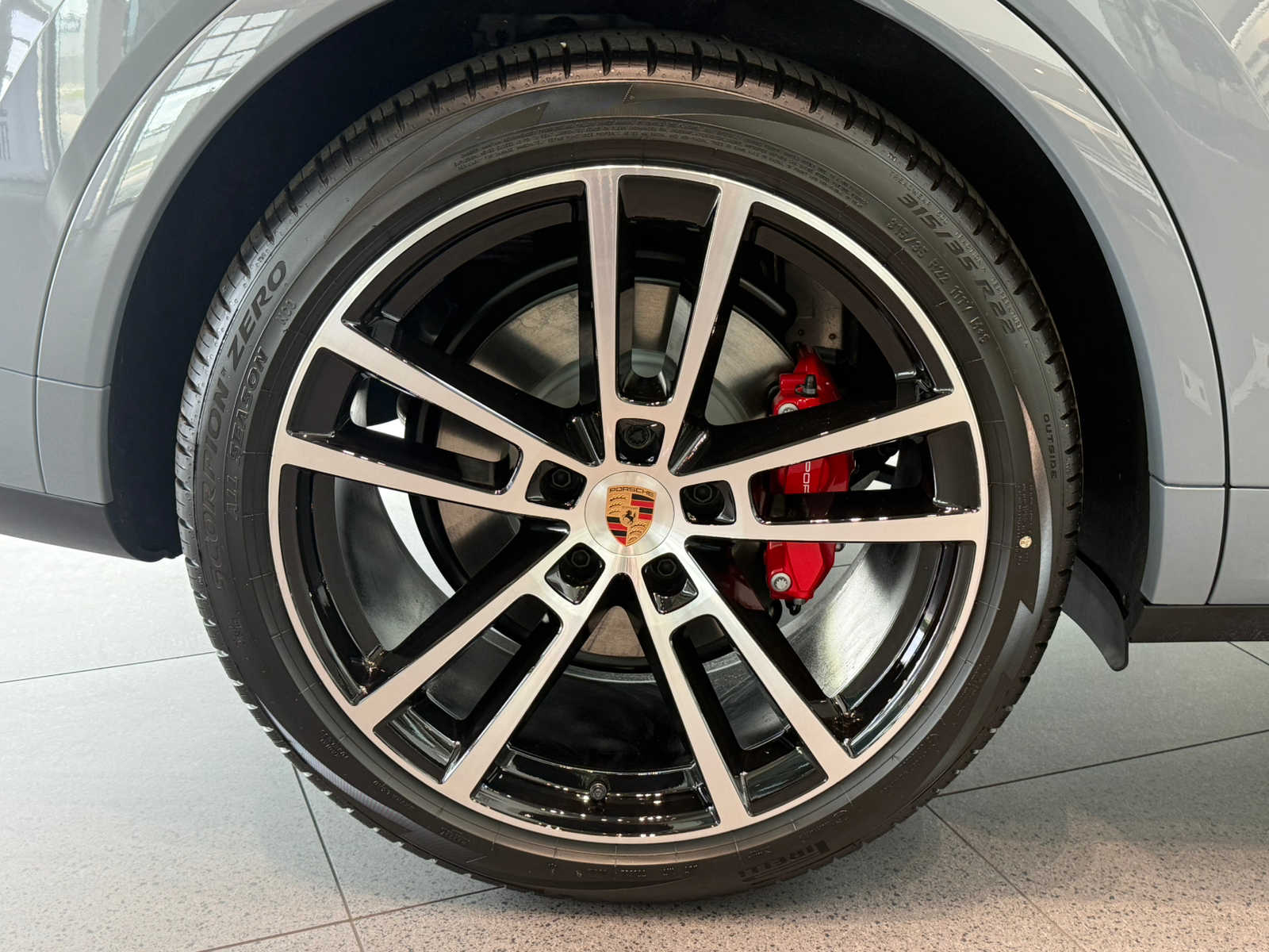2026 Porsche Cayenne S E-Hybrid - Photo 12