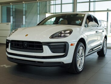 2025 Porsche Macan SUV