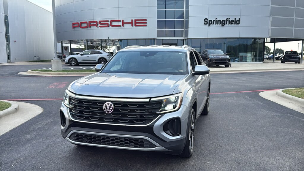 Certified 2024 Volkswagen Atlas Cross Sport 2.0T SE w/Technology SUV