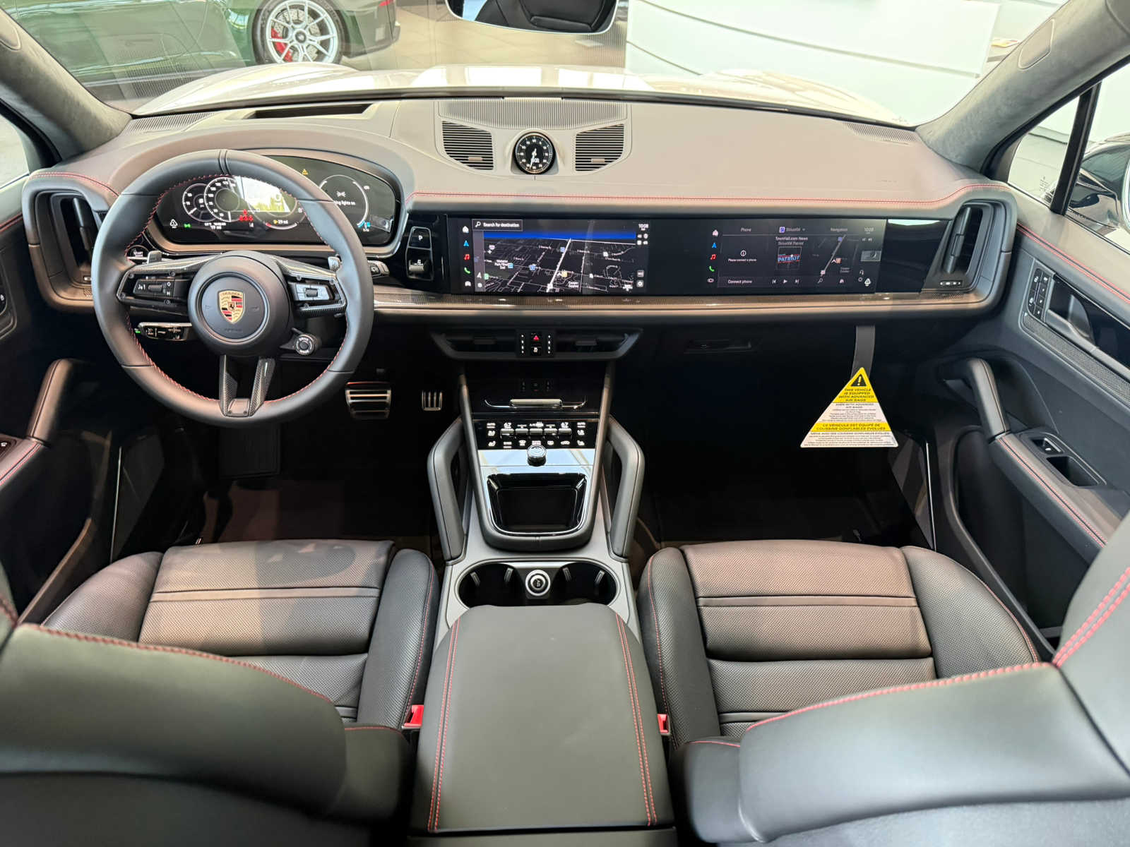 2026 Porsche Cayenne GTS - Photo 17