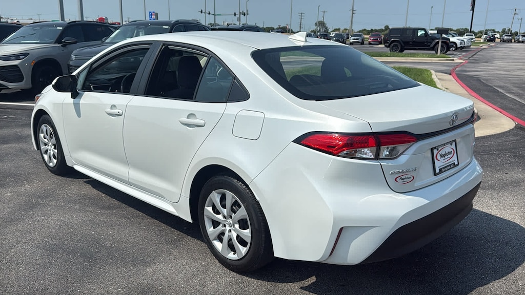 Used 2025 Toyota Corolla LE Sedan