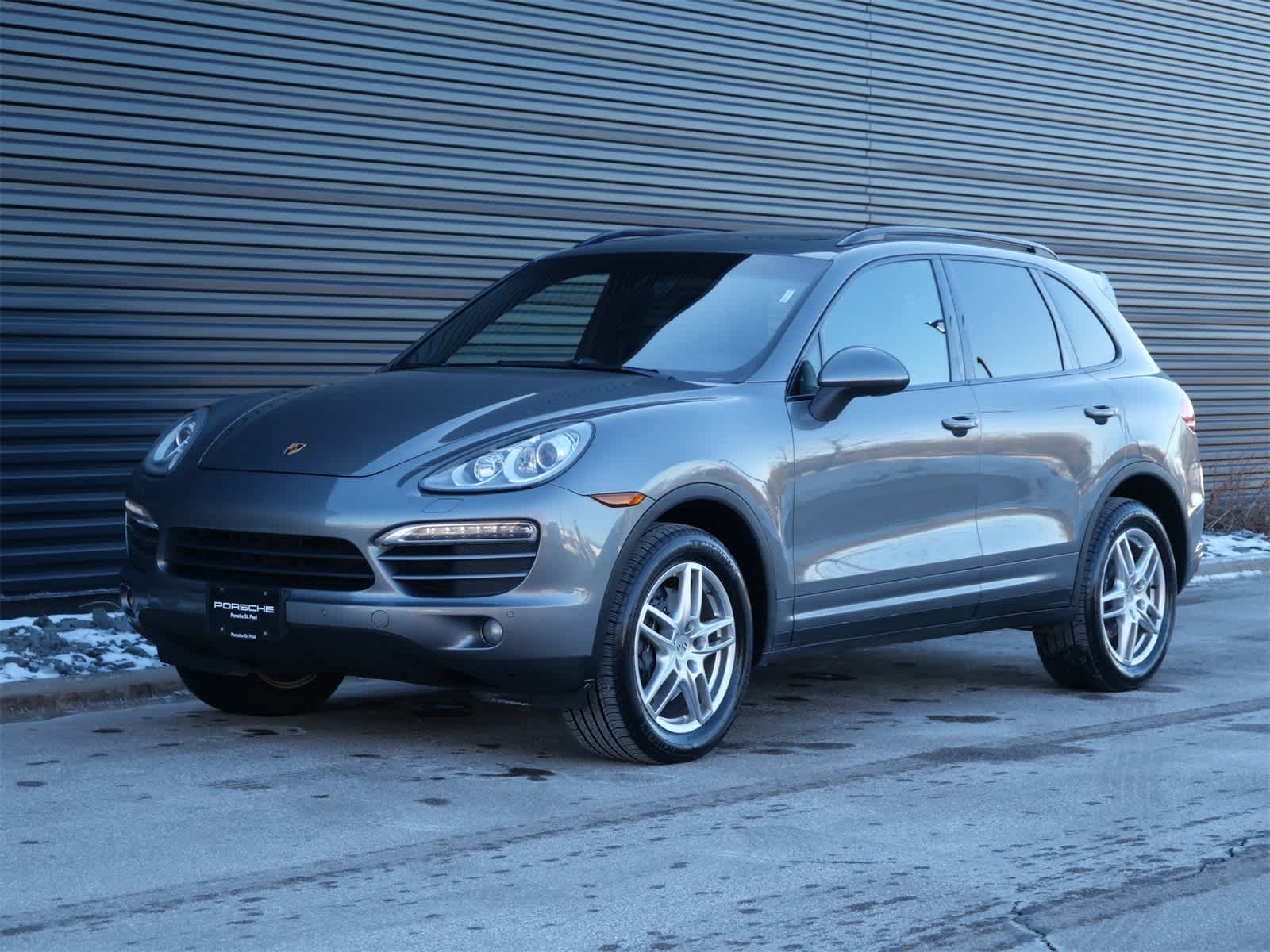 2014 Porsche Cayenne  -
                  Saint Paul, MN