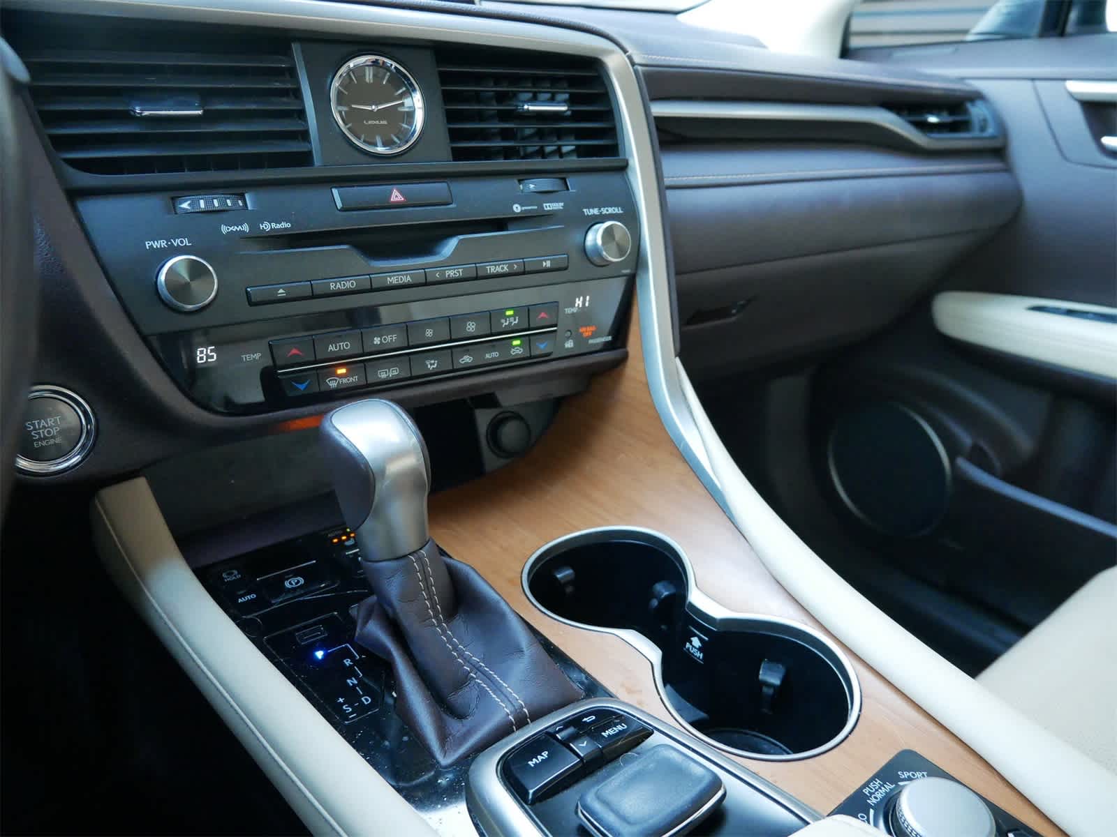 Thumbnail: 2016 Lexus RX - 15