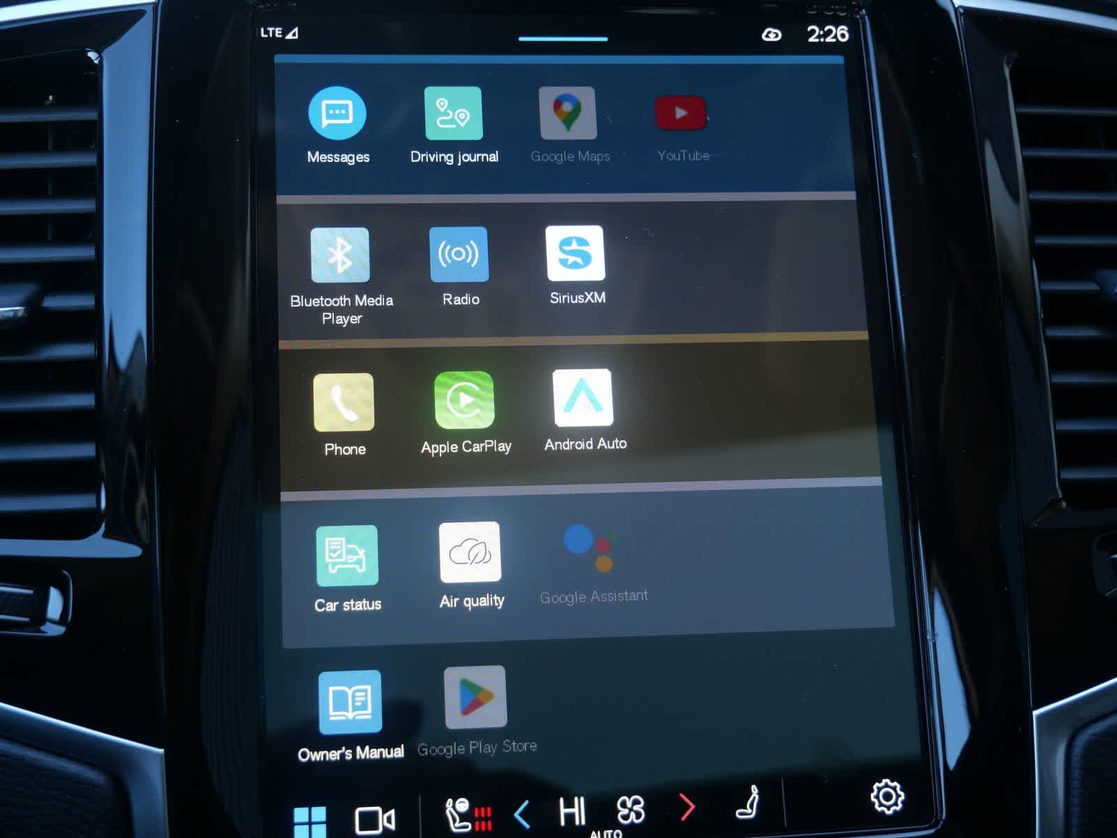 Thumbnail: 2025 Volvo XC90 - 26