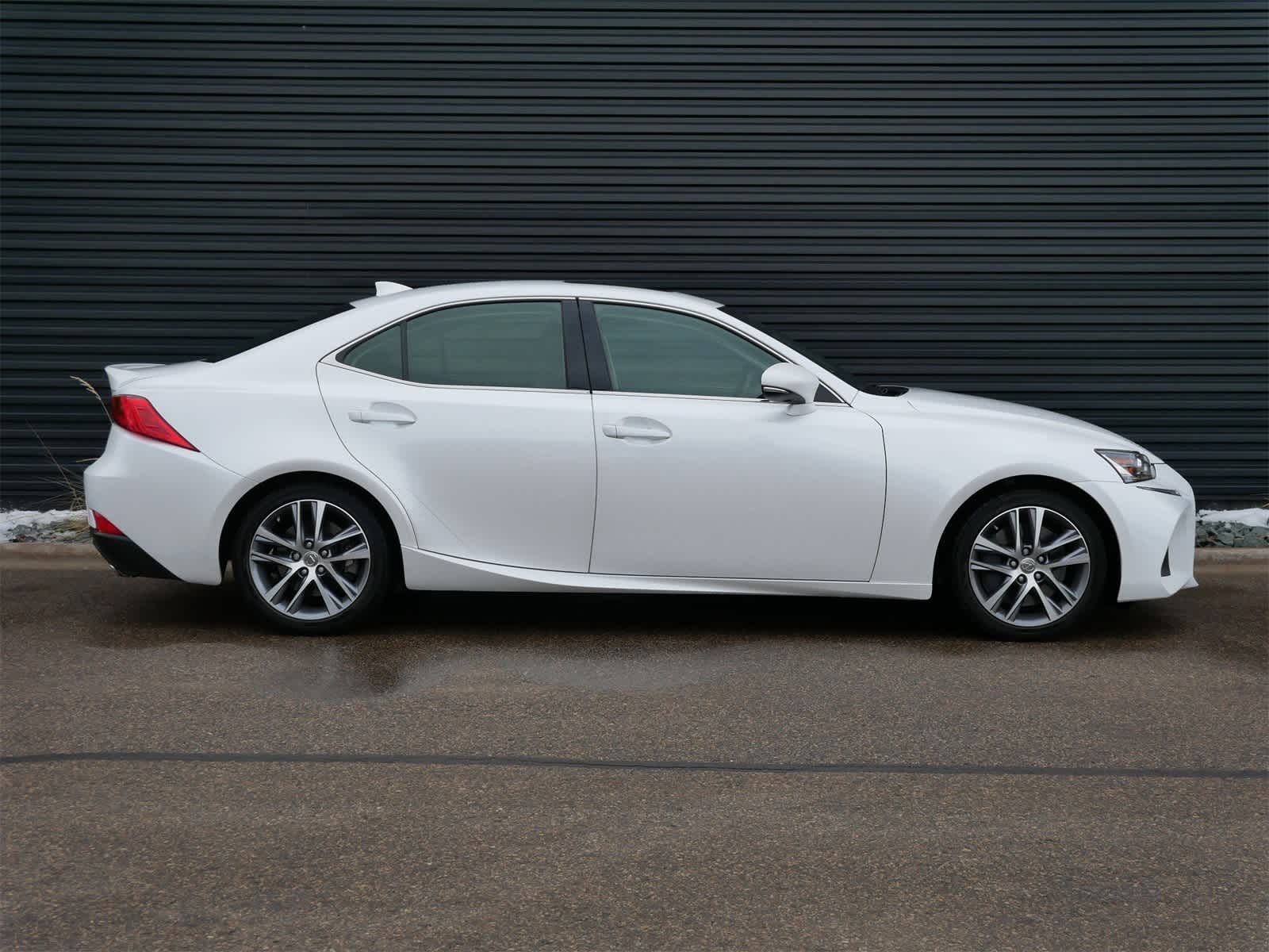 Thumbnail: 2019 Lexus IS - 26