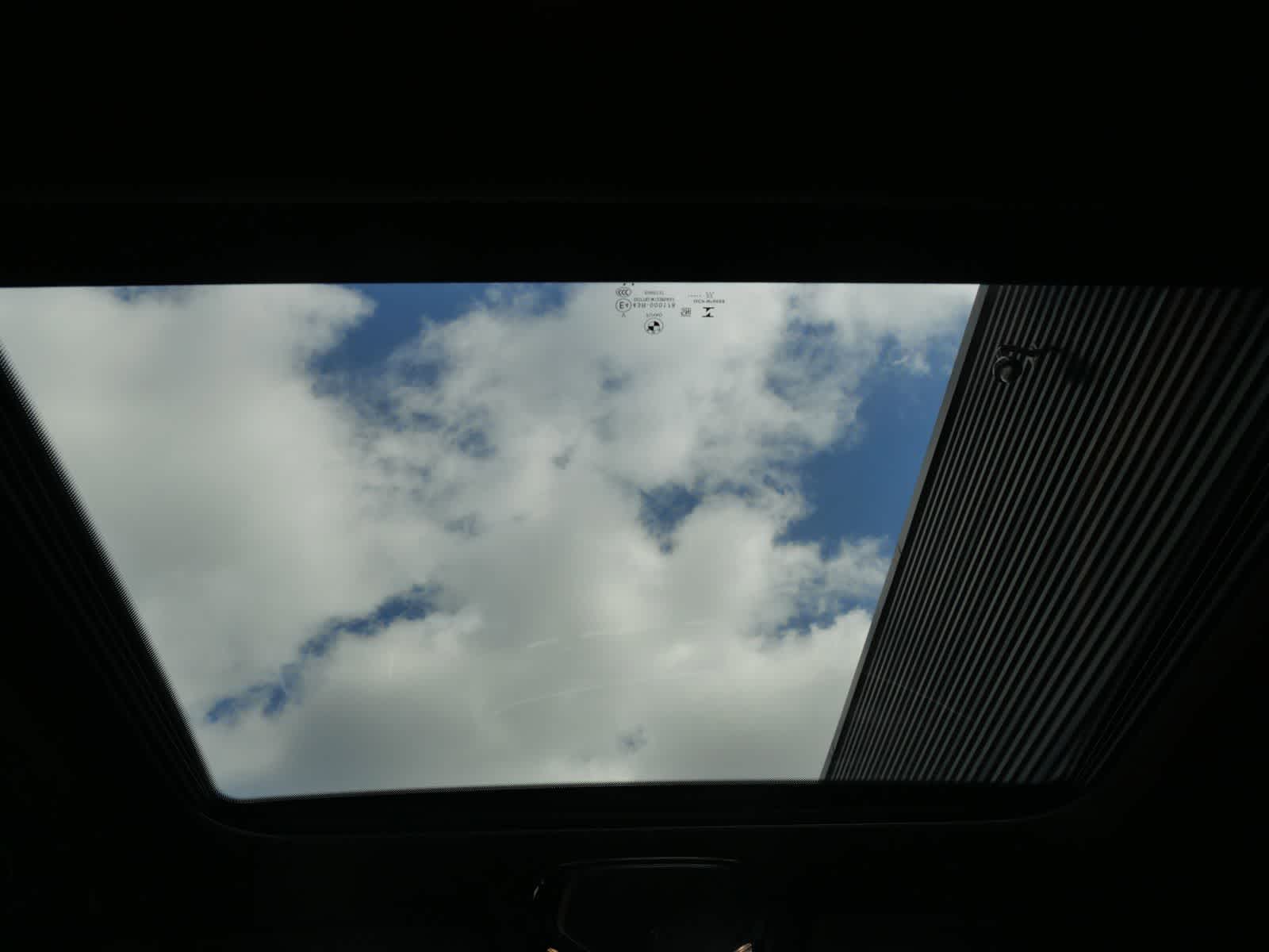 Thumbnail: 2023 BMW 3 Series - 14