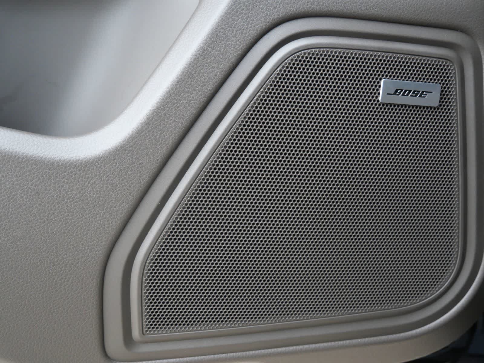 Thumbnail: 2025 Porsche Macan - 12