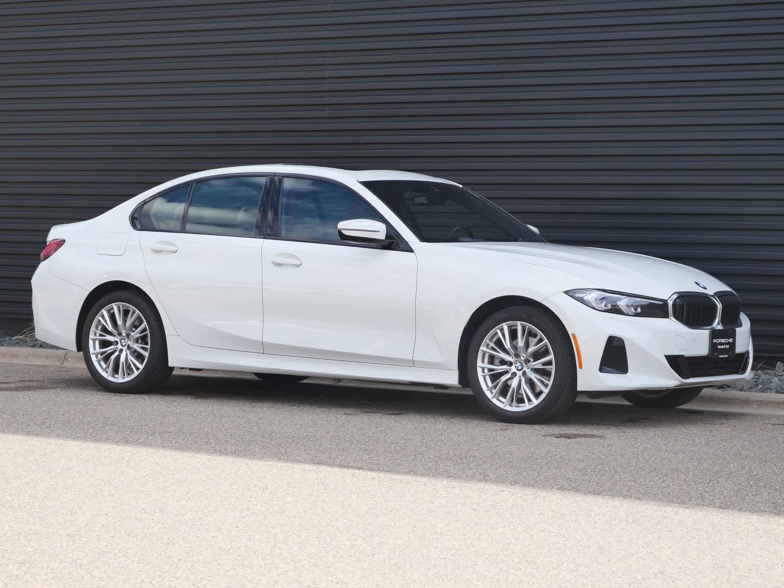 Thumbnail: 2023 BMW 3 Series - 27