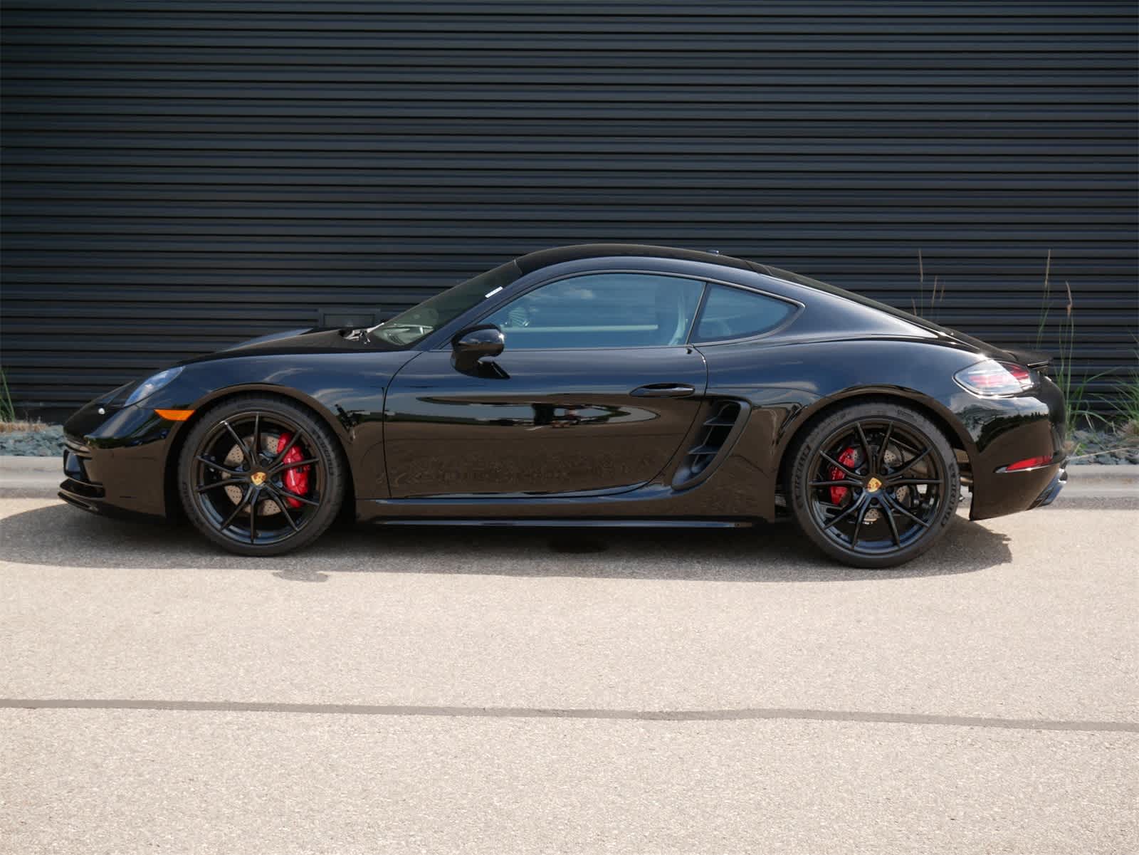 Thumbnail: 2025 Porsche 718 Cayman - 2