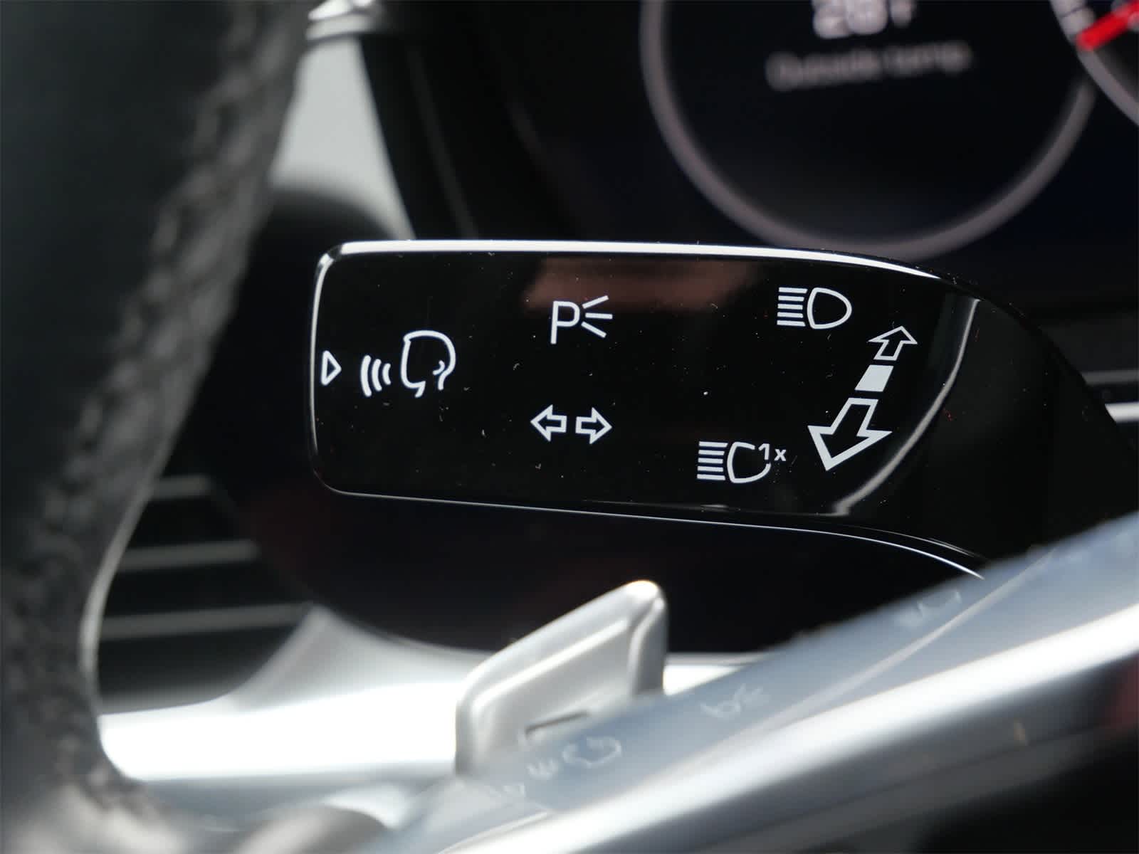 Thumbnail: 2019 Porsche Panamera - 21