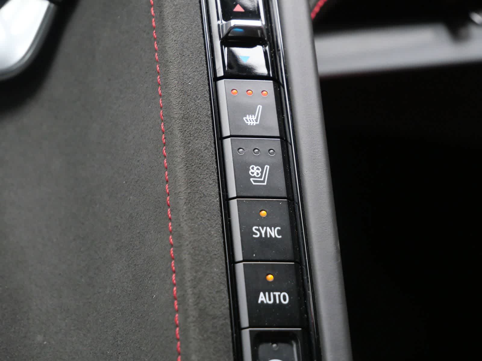 Thumbnail: 2023 Chevrolet Corvette - 18