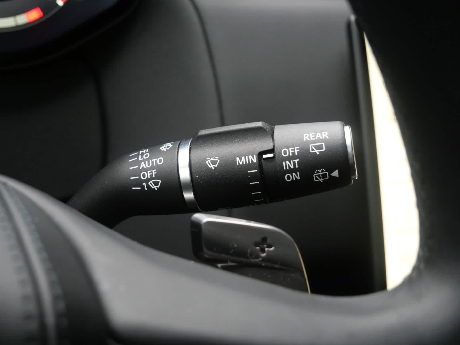 Thumbnail: 2025 Land Rover Range Rover - 15