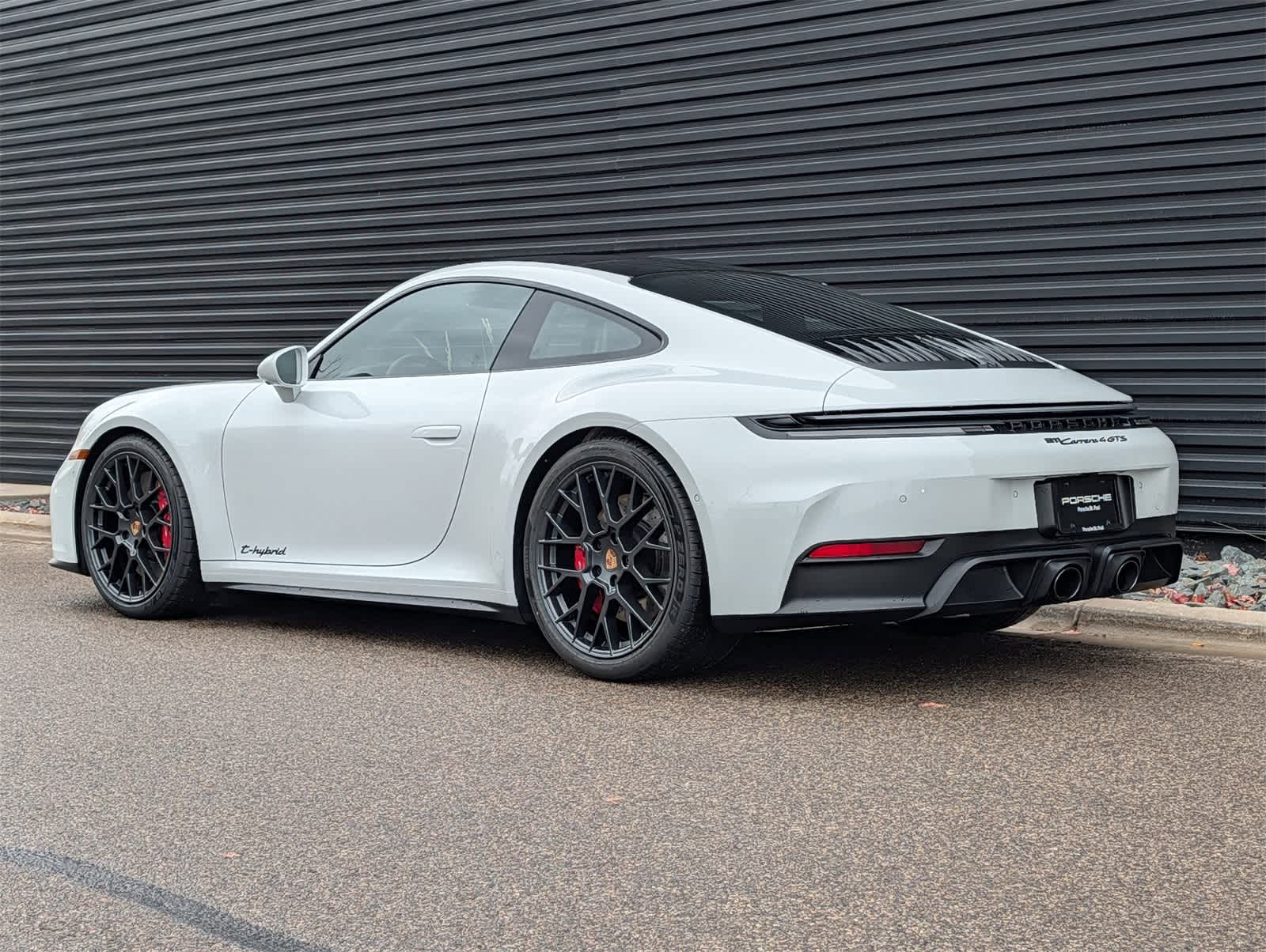 Thumbnail: 2026 Porsche 911 - 3