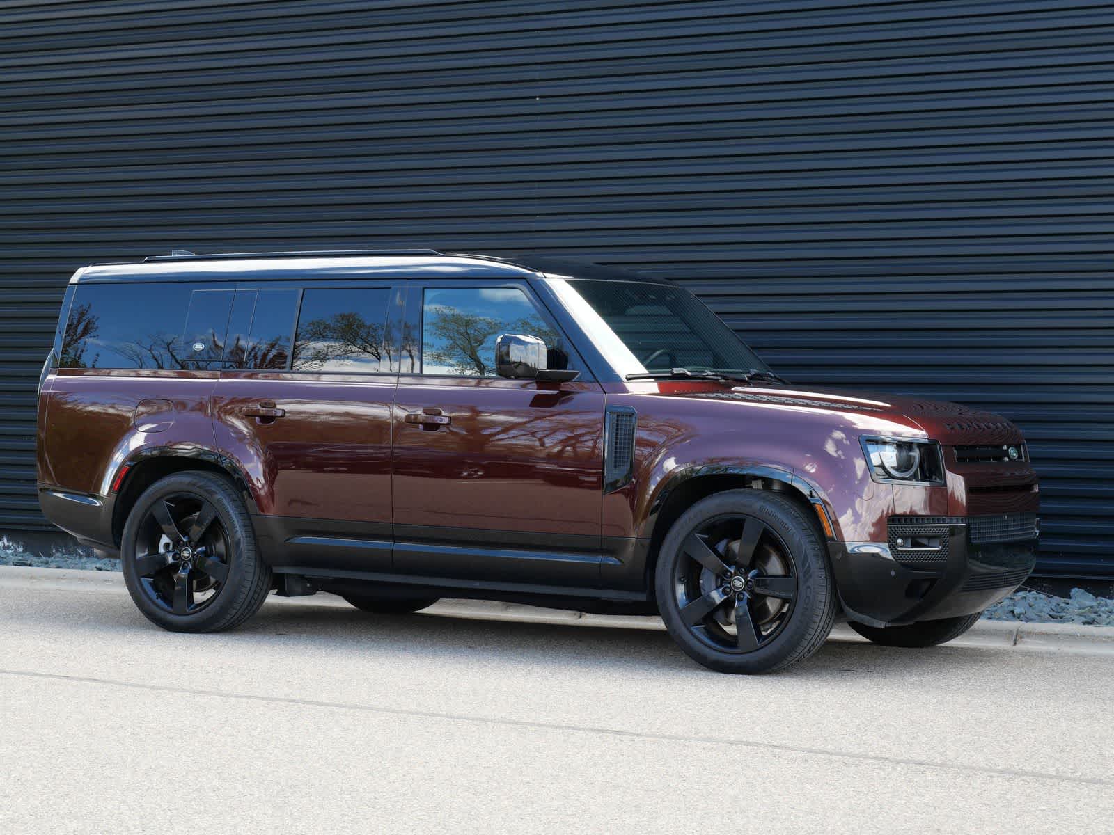 Thumbnail: 2024 Land Rover Defender - 28