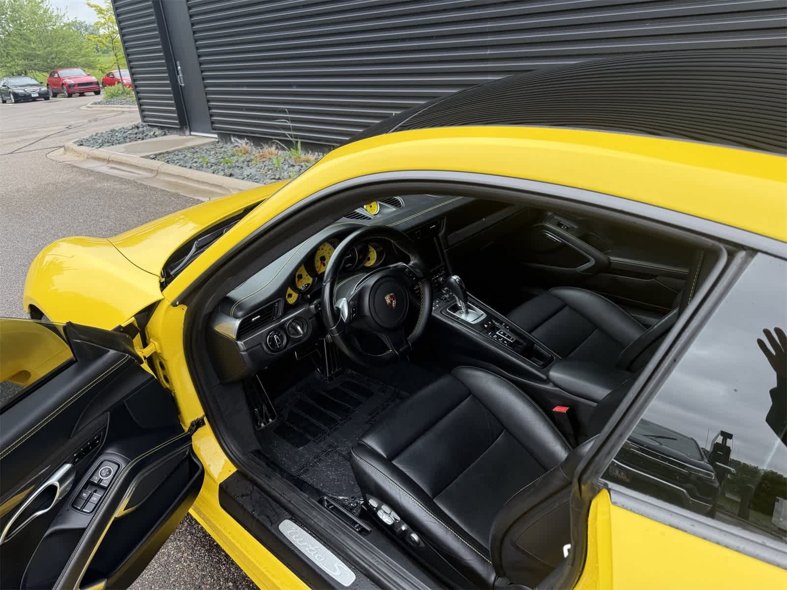 2015 Porsche 911 Turbo S 2