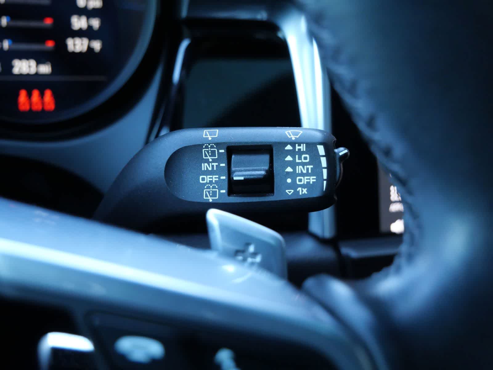 Thumbnail: 2021 Porsche Macan - 23