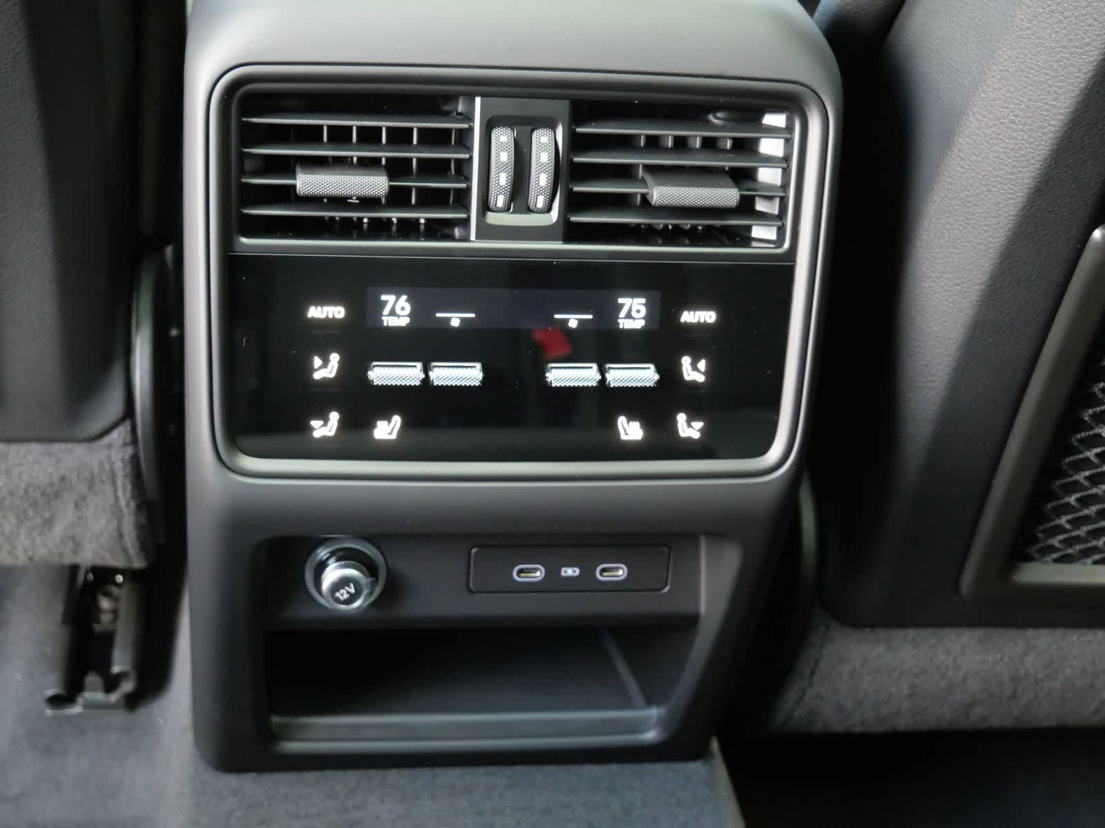Thumbnail: 2026 Porsche Cayenne - 13