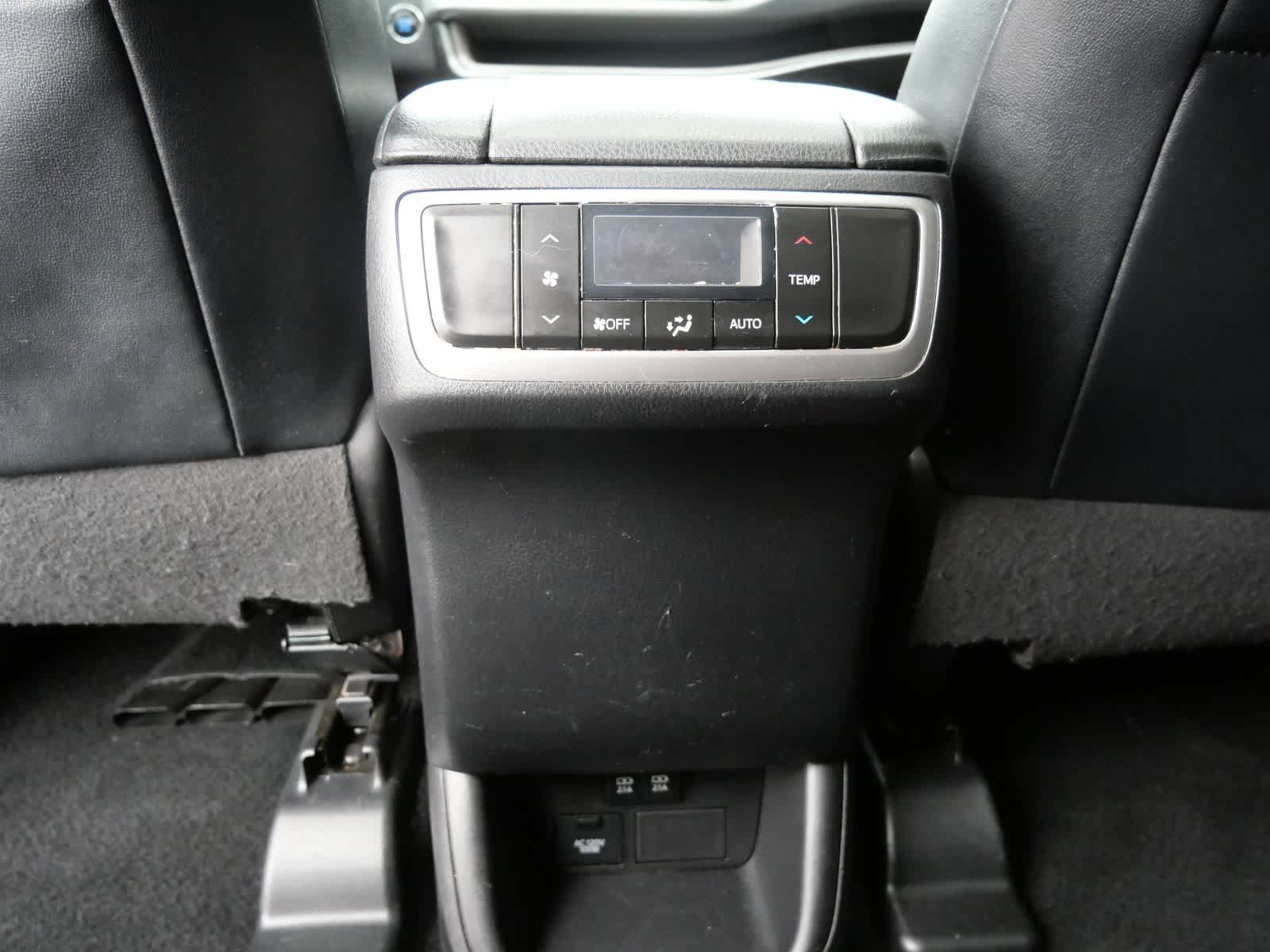 Thumbnail: 2018 Toyota Highlander - 13