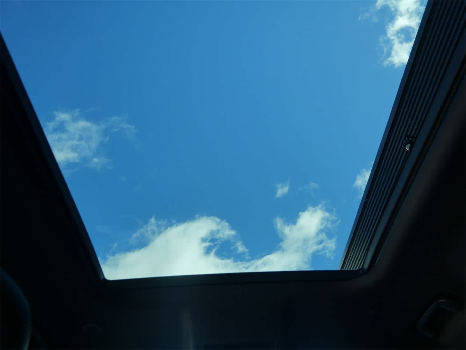 Thumbnail: 2024 Land Rover Defender - 14