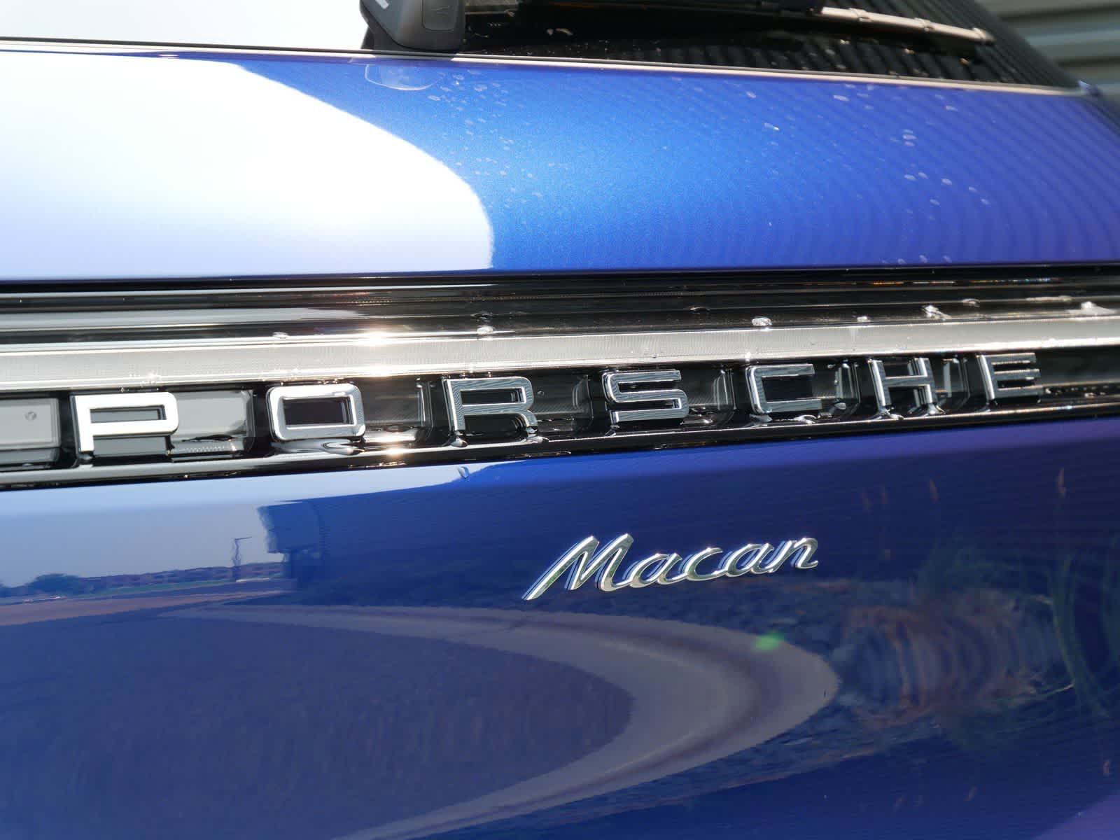 Thumbnail: 2025 Porsche Macan - 8