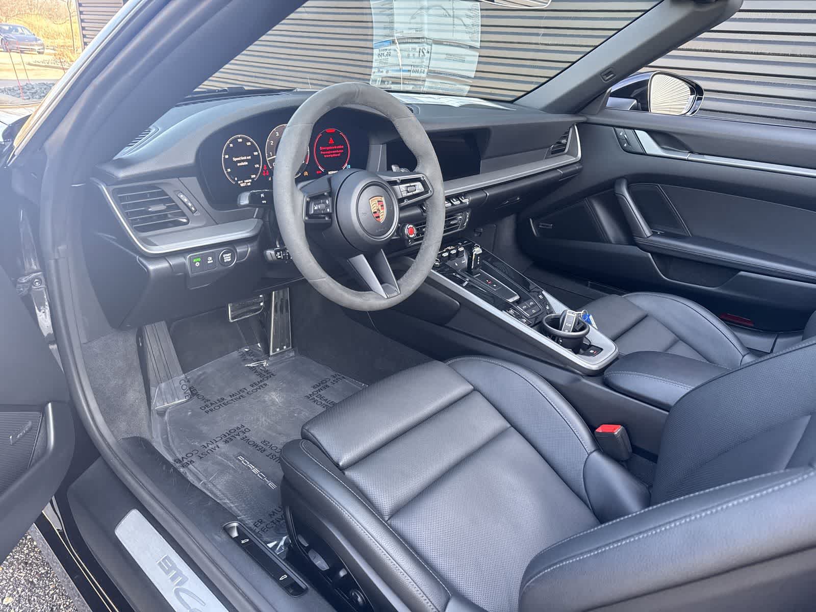 Thumbnail: 2025 Porsche 911 - 4