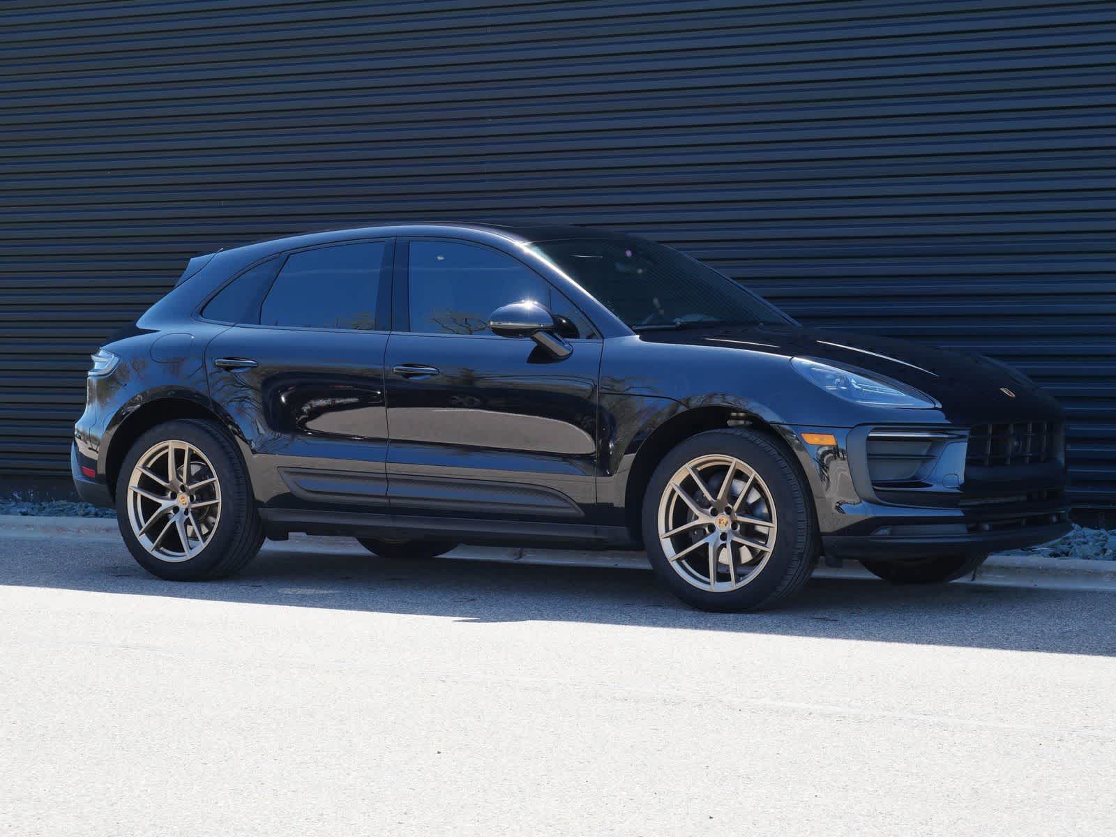 Thumbnail: 2024 Porsche Macan - 28