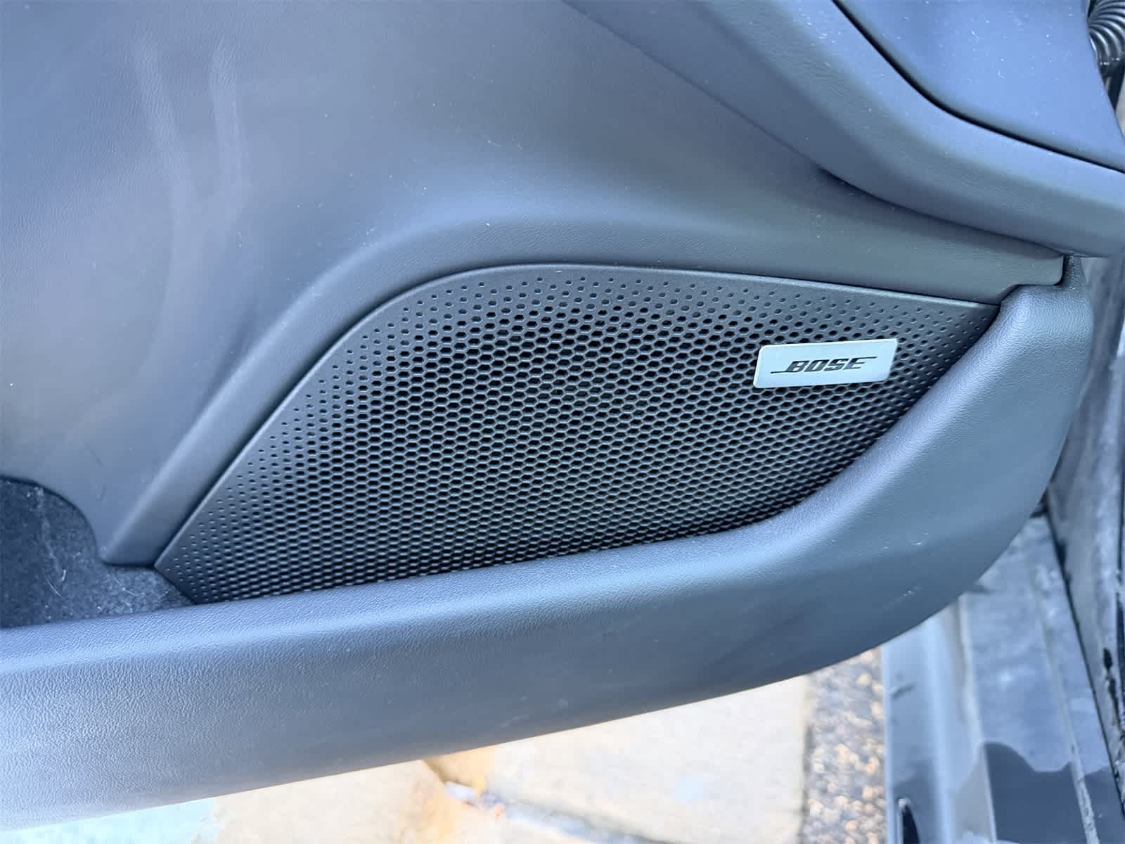 Thumbnail: 2021 Porsche Taycan - 32