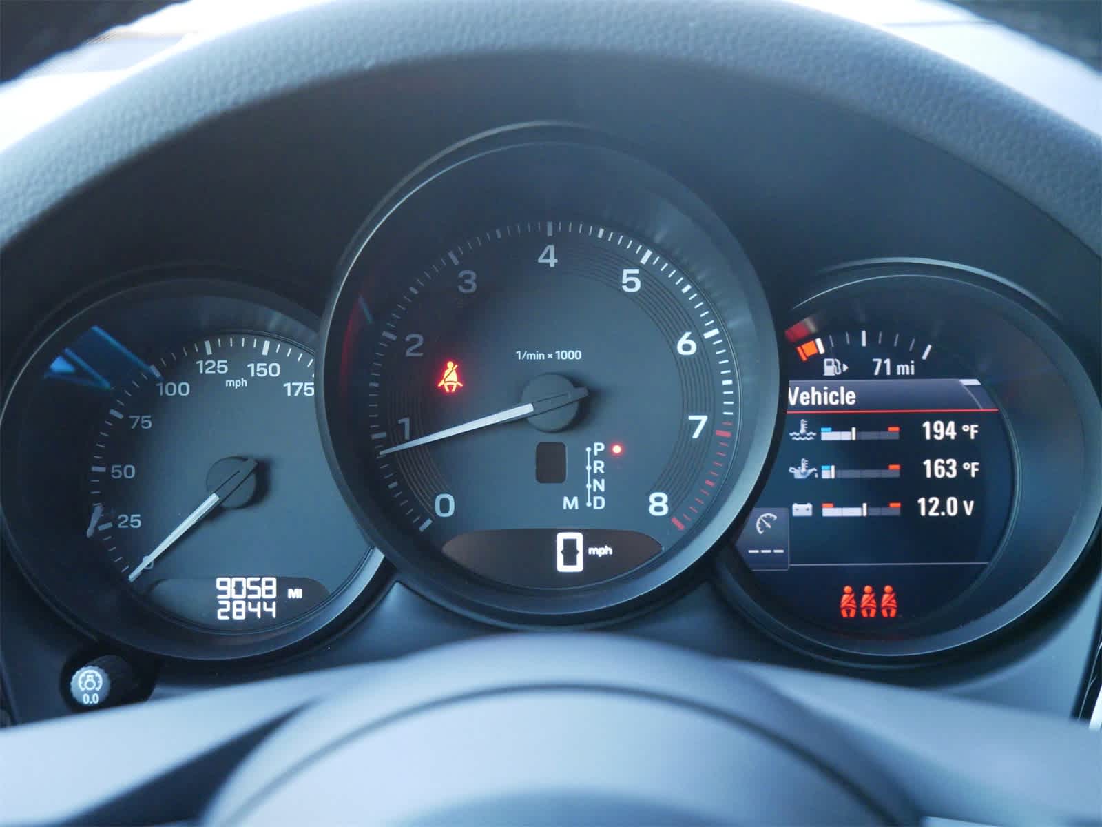 Thumbnail: 2024 Porsche Macan - 21