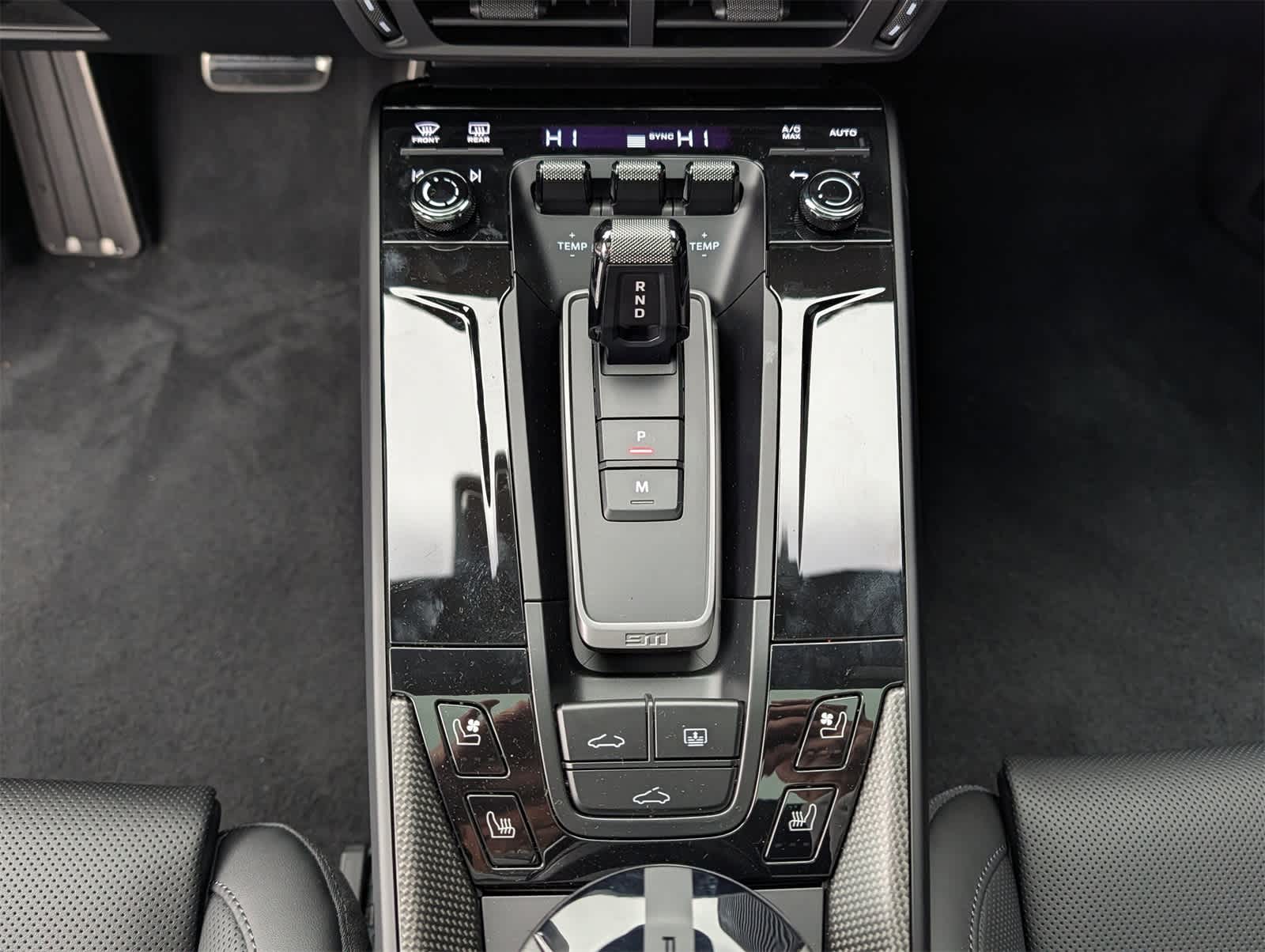 Thumbnail: 2026 Porsche 911 - 8