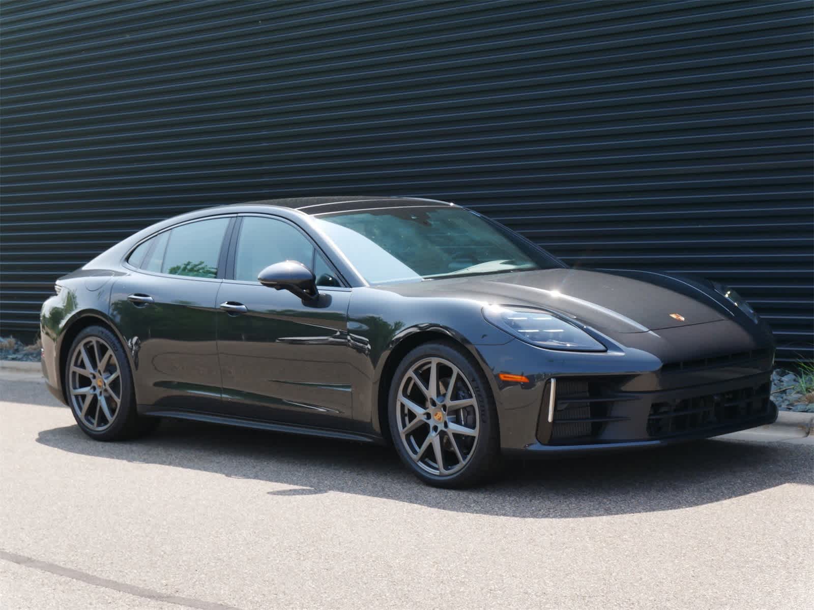 Thumbnail: 2025 Porsche Panamera - 22