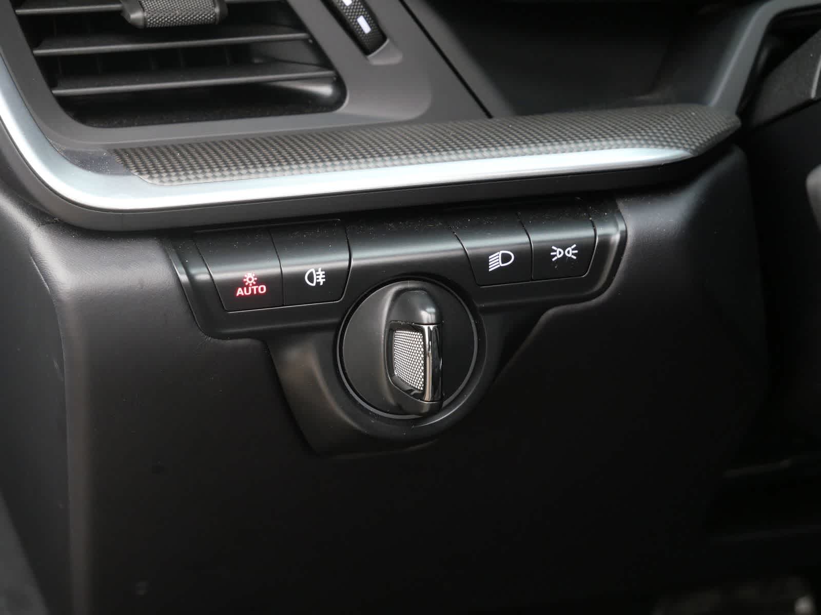 Thumbnail: 2024 Porsche 911 - 12